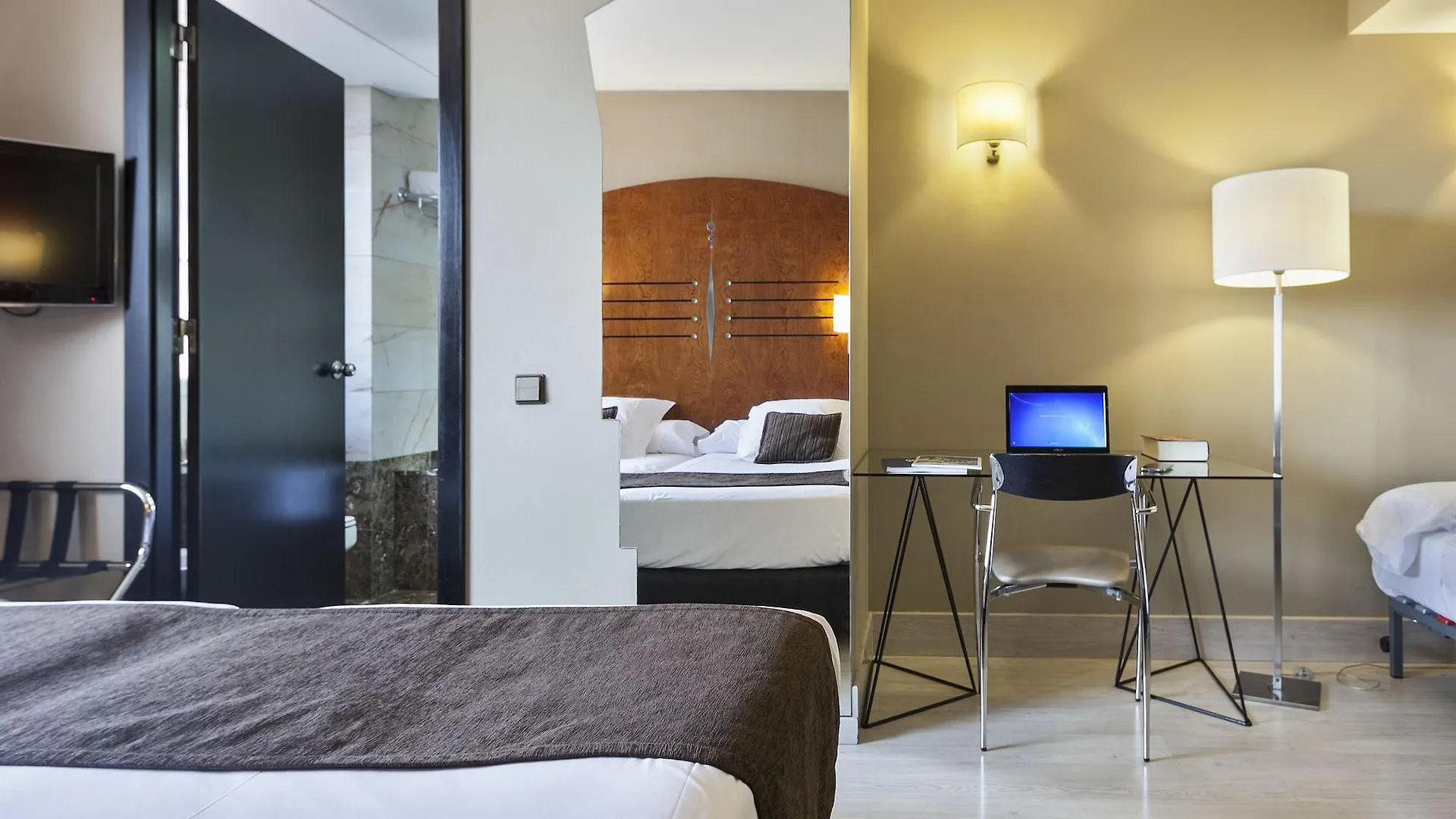 **** Hotell Acta City47 Barcelona Spanien