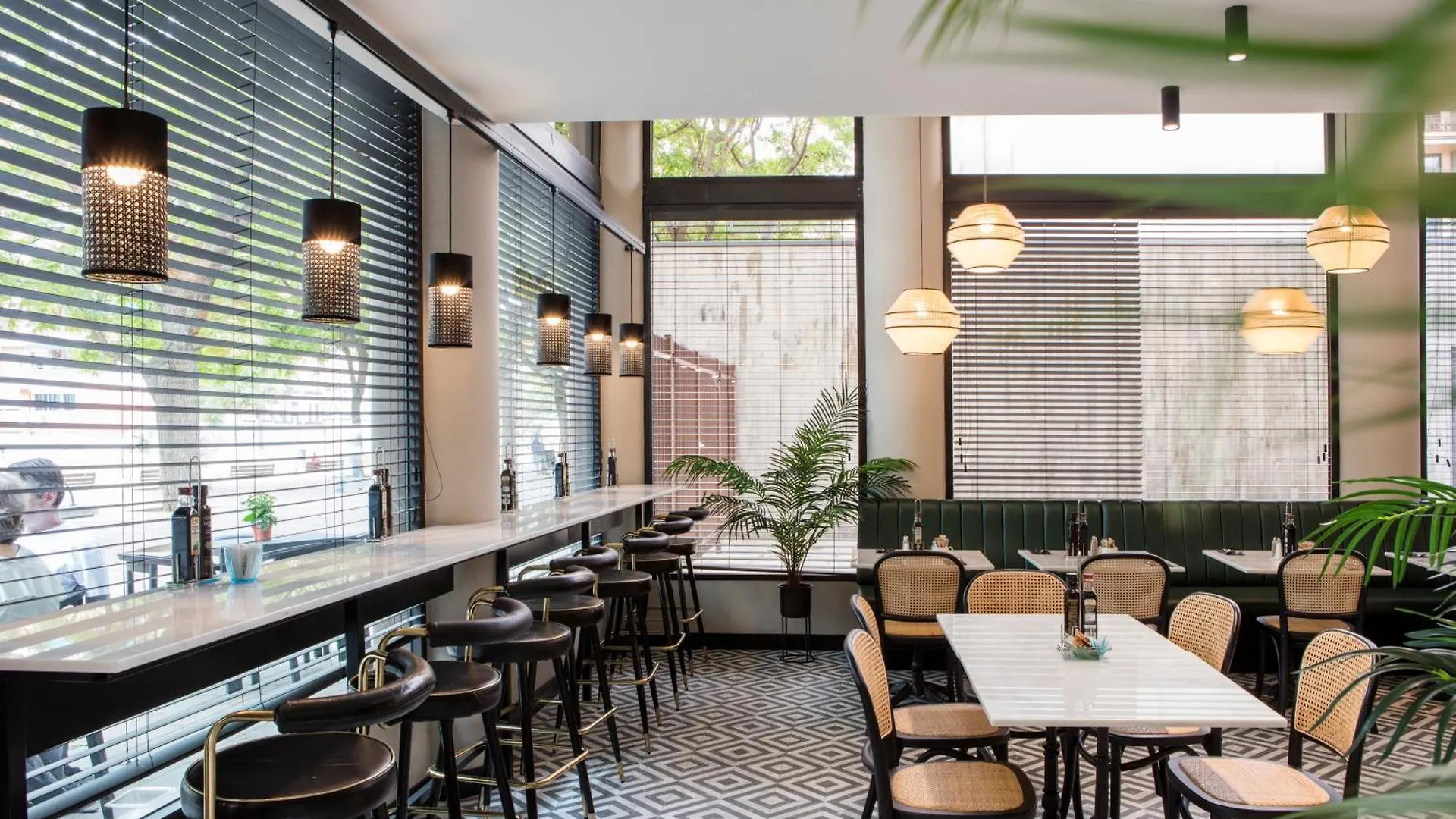 **** Hotell Acta City47 Barcelona Spanien
